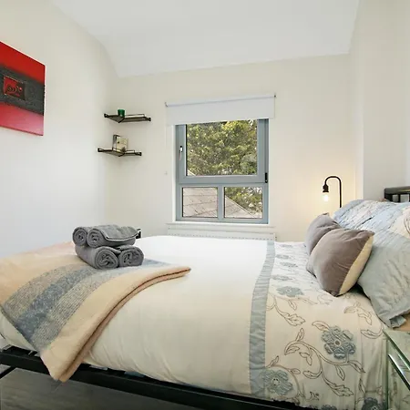 St. Edwards Hill سلايغو