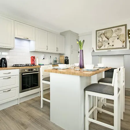 St. Edwards Hill بيت للعطل