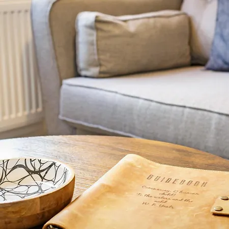 بيت للعطل St. Edwards Hill